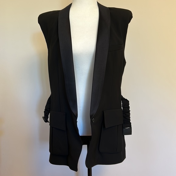 SMYTHE
Belted Sleeveless Blazer/vest - Black size 8 - Picture 9 of 11